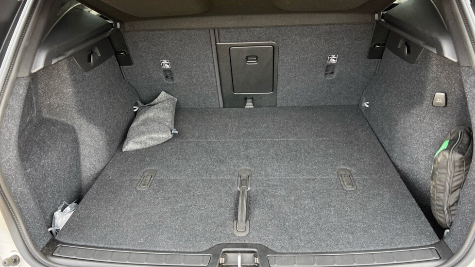Used Volvo XC40 2025 for sale - 75943229: Photo 17