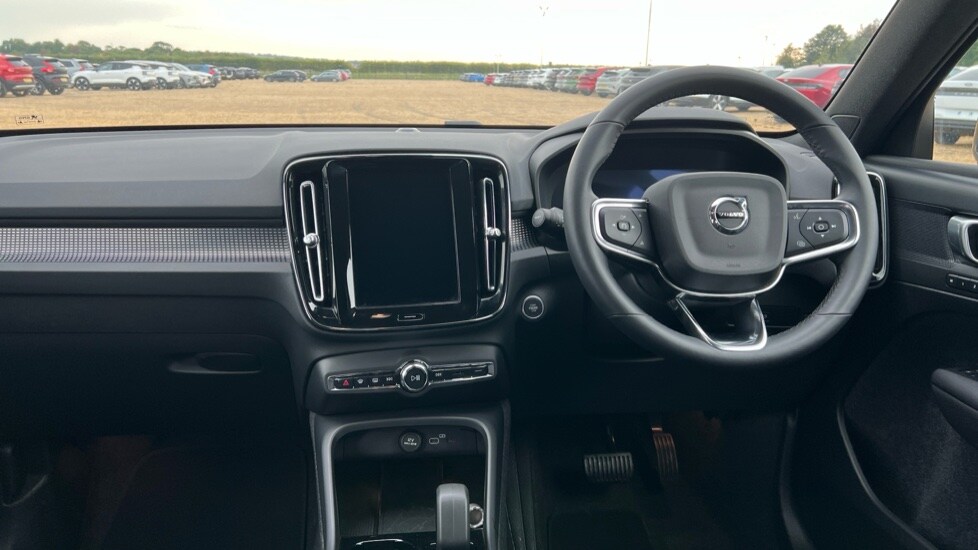 Used Volvo XC40 2025 for sale - 75943229: Photo 21