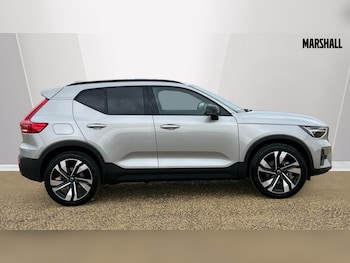 Used Volvo XC40 2025 for sale - 75943229: Photo 3