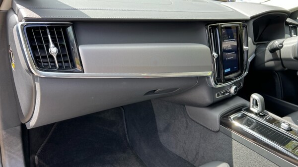 Used Volvo V90 2024 for sale - 75440045: Photo 32