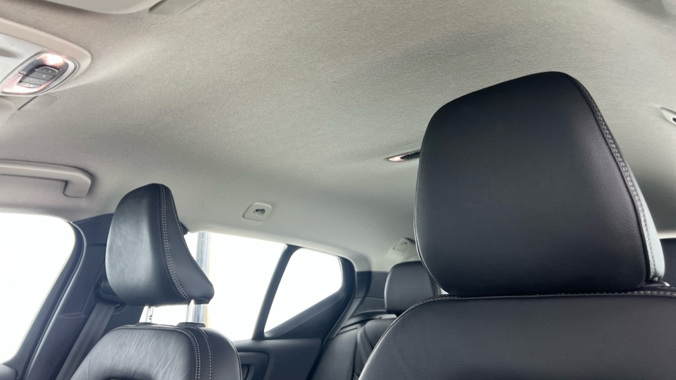 Used Volvo XC40 2021 for sale - 76834966: Photo 11