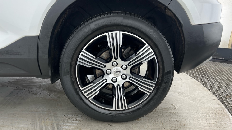 Used Volvo XC40 2021 for sale - 76834966: Photo 4