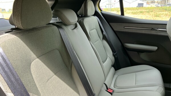Used Volvo EX30 2025 for sale - 75439889: Photo 35