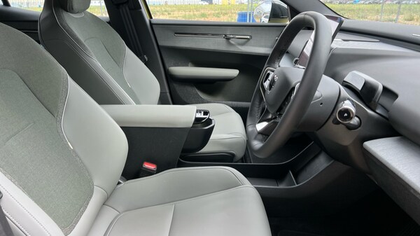 Used Volvo EX30 2025 for sale - 75439889: Photo 9