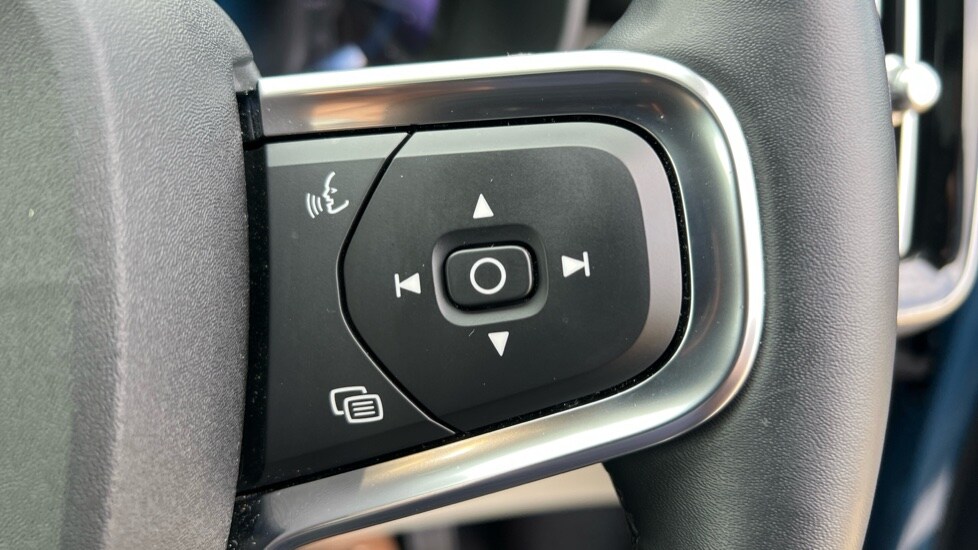 Used Volvo XC40 2023 for sale - 76014967: Photo 19
