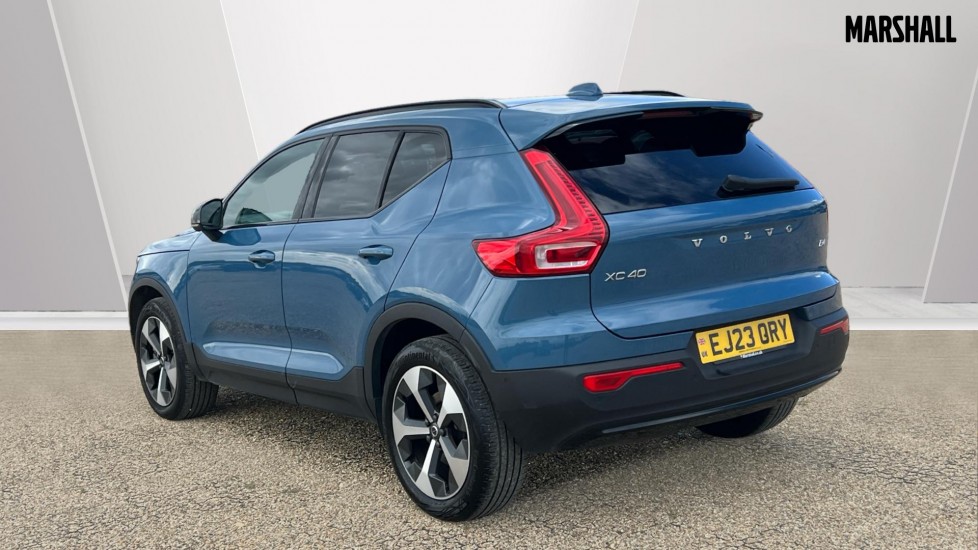 Used Volvo XC40 2023 for sale - 76014967: Photo 2