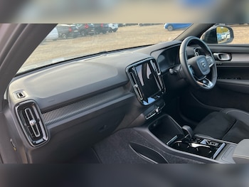 Used Volvo XC40 2024 for sale - 76276800: Photo