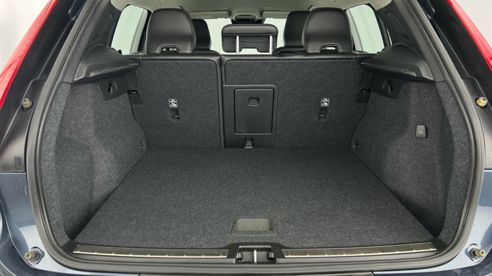 Used Volvo XC40 2021 for sale - 76647879: Photo 5