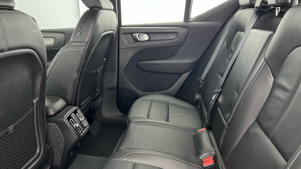 Used Volvo XC40 2021 for sale - 76647879: Photo 7