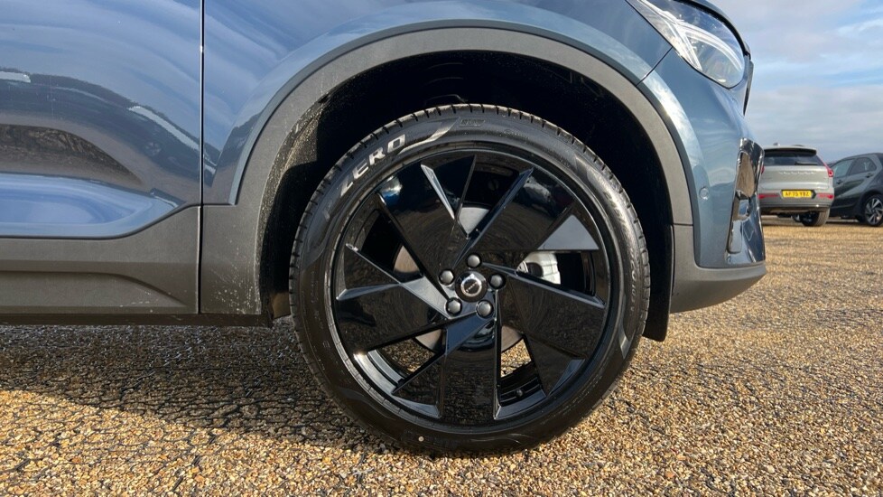 Used Volvo XC40 2025 for sale - 76479713: Photo 16