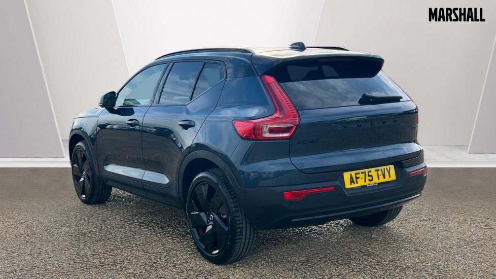 Used Volvo XC40 2025 for sale - 76479713: Photo 2