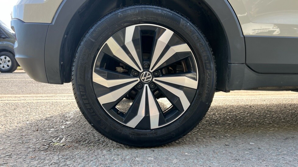 Used Volkswagen T-Cross 2022 for sale - 75921895: Photo 19