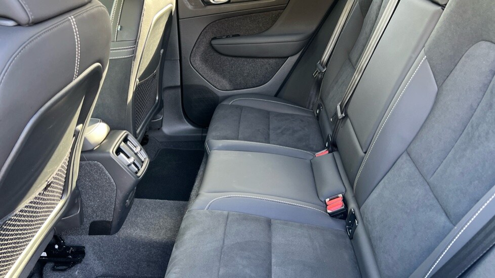 Used Volvo XC40 2024 for sale - 75874124: Photo 10