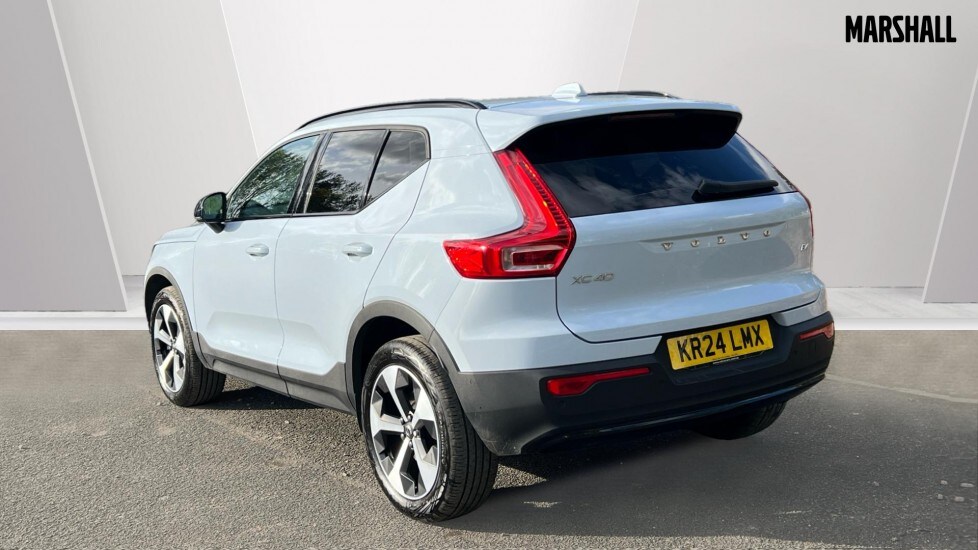 Used Volvo XC40 2024 for sale - 75874124: Photo 2