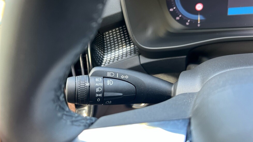 Used Volvo XC40 2024 for sale - 75874124: Photo 29
