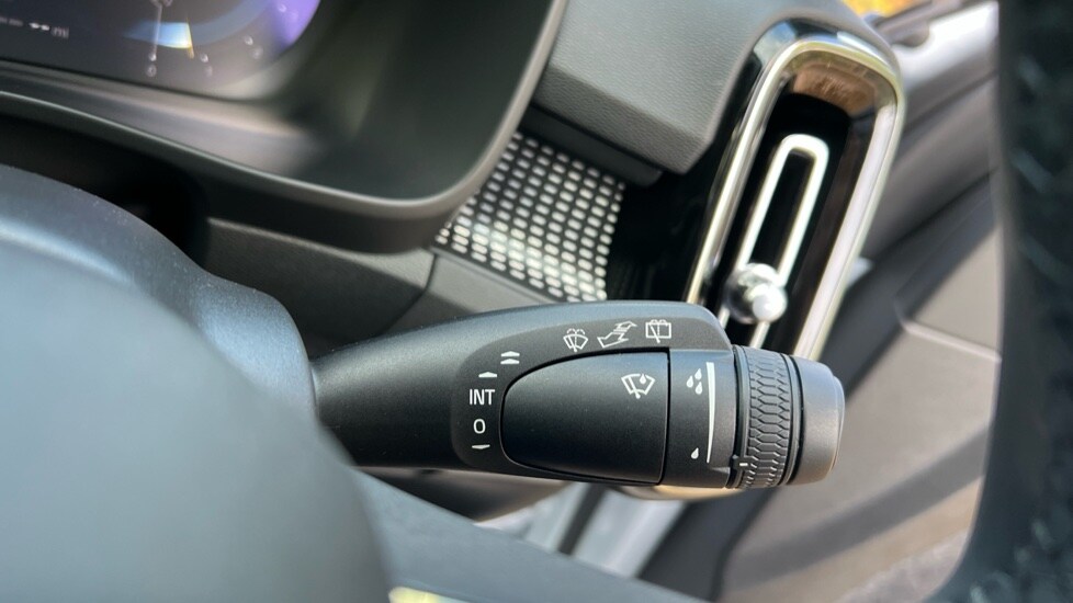Used Volvo XC40 2024 for sale - 75874124: Photo 30
