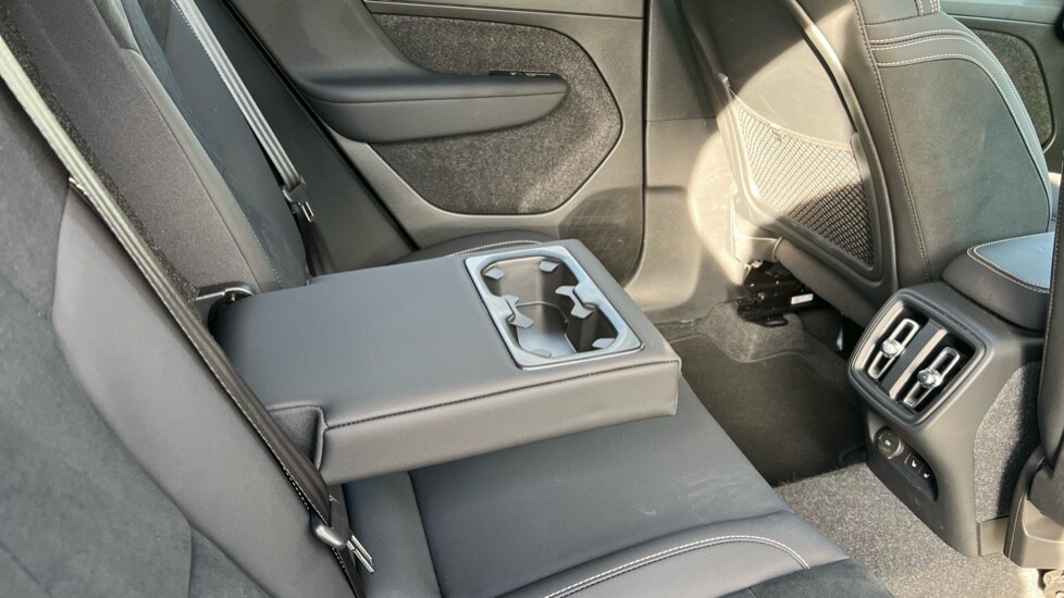 Used Volvo XC40 2024 for sale - 75874124: Photo 31