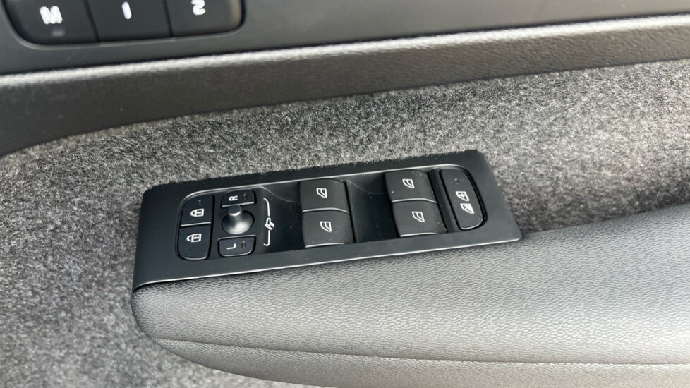 Used Volvo XC40 2024 for sale - 75874124: Photo 33