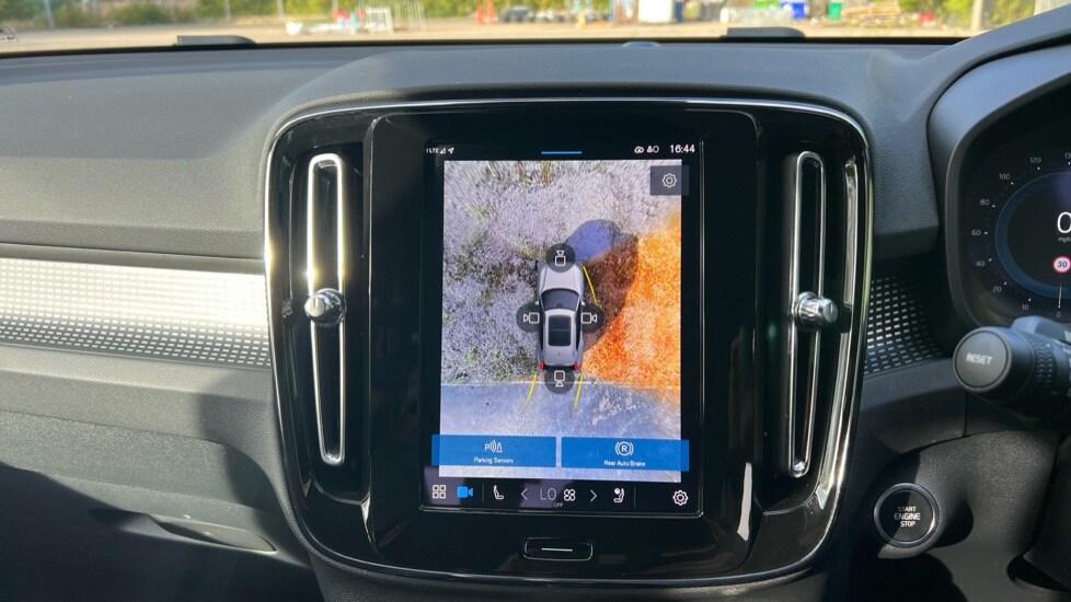 Used Volvo XC40 2024 for sale - 75874124: Photo 39