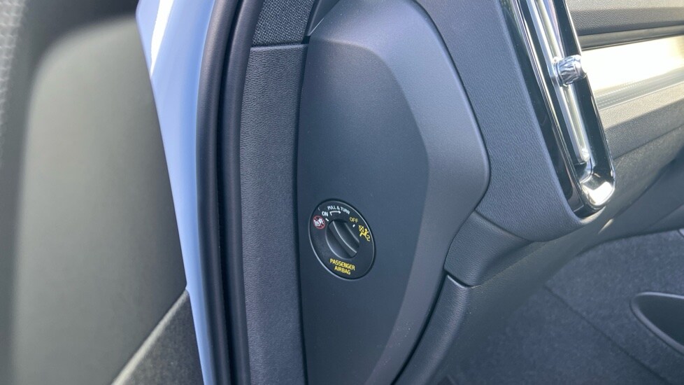 Used Volvo XC40 2024 for sale - 75874124: Photo 47