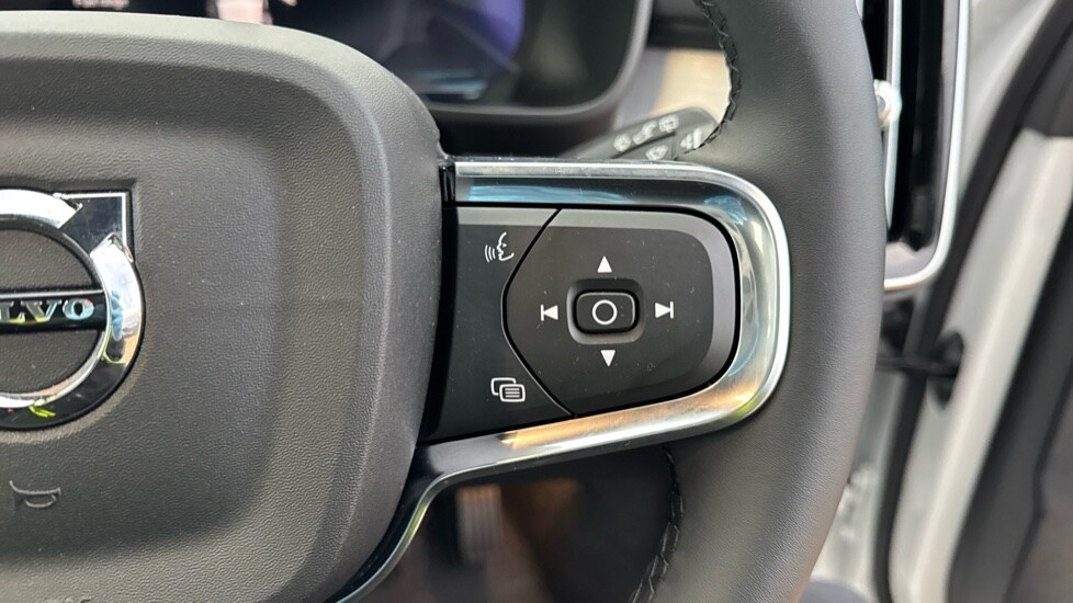 Used Volvo XC40 2025 for sale - 76458975: Photo 19