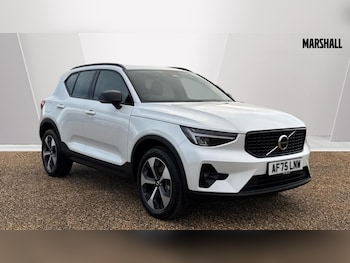 2025 - XC40 2.0 B3P Plus Dark 5dr Auto