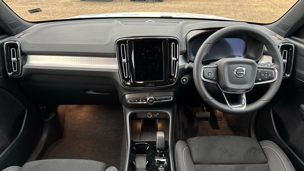 Used Volvo XC40 2025 for sale - 76458975: Photo 21