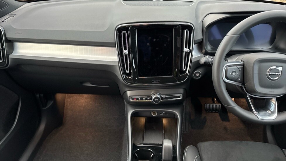 Used Volvo XC40 2025 for sale - 76458975: Photo 22