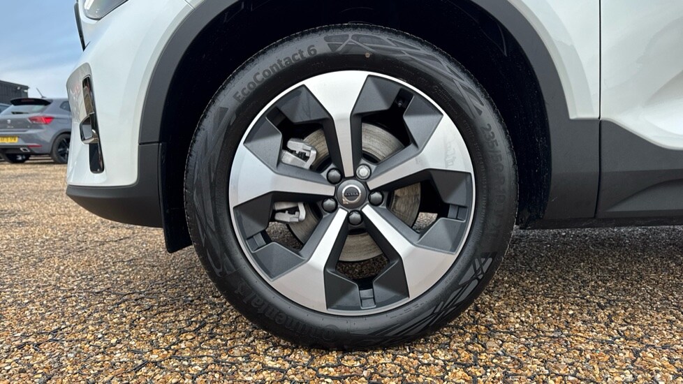 Used Volvo XC40 2025 for sale - 76458975: Photo 24