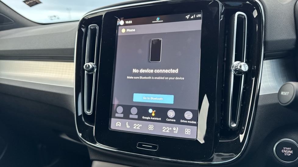 Used Volvo XC40 2025 for sale - 76458975: Photo 40