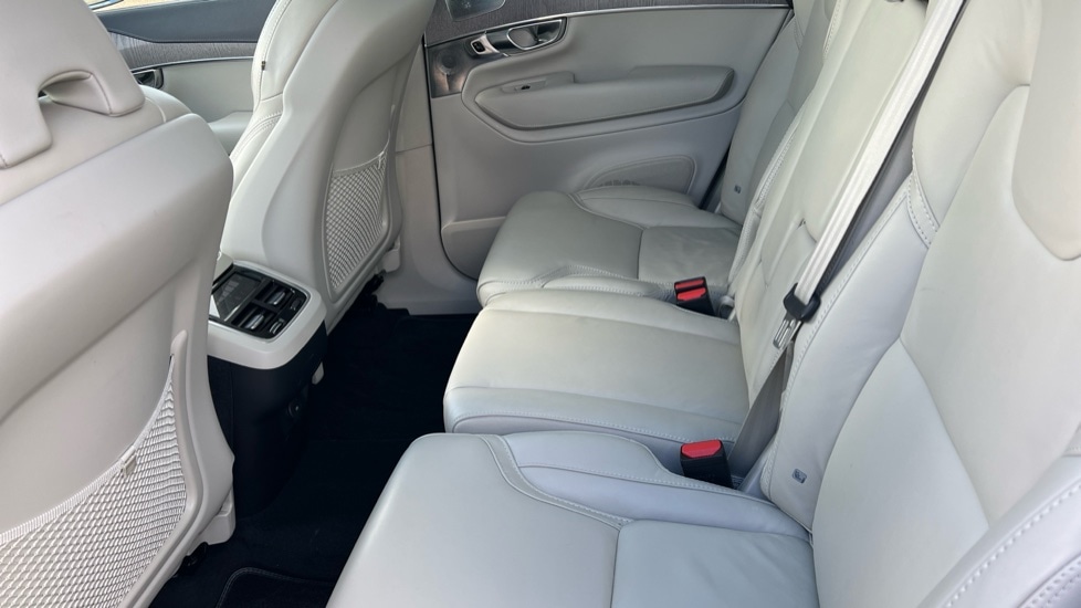 Used Volvo XC90 2023 for sale - 76487376: Photo 10