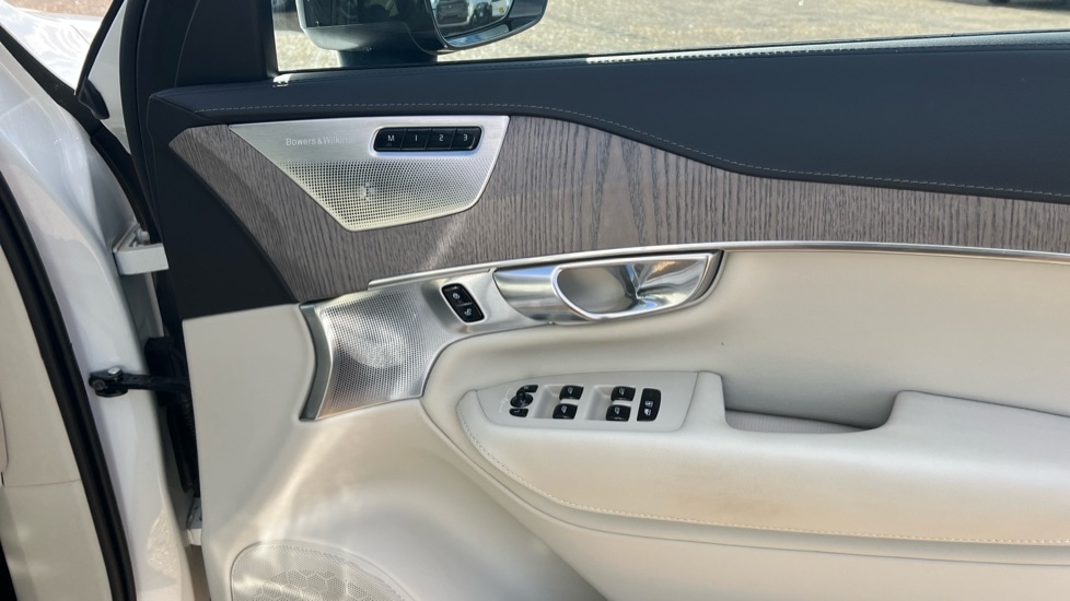 Used Volvo XC90 2023 for sale - 76487376: Photo 15