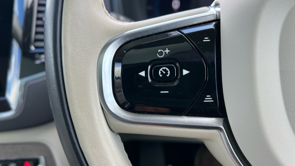 Used Volvo XC90 2023 for sale - 76487376: Photo 18