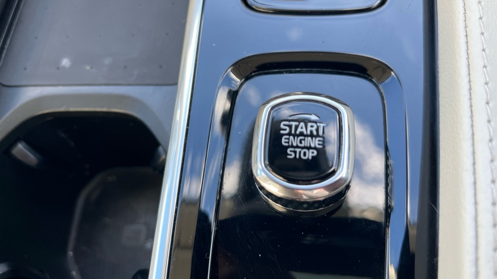 Used Volvo XC90 2023 for sale - 76487376: Photo 28