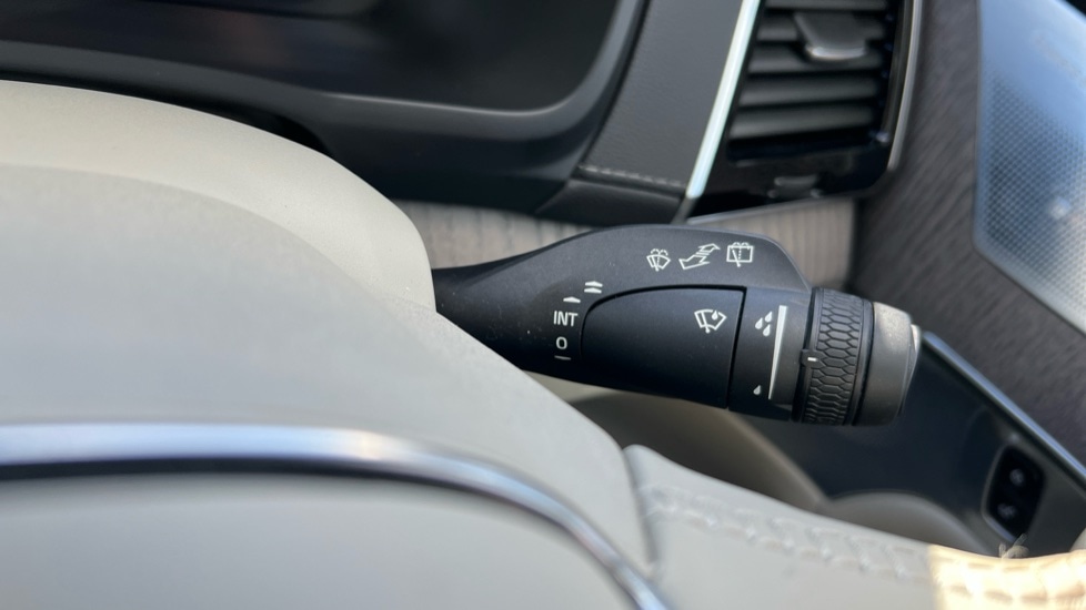 Used Volvo XC90 2023 for sale - 76487376: Photo 30