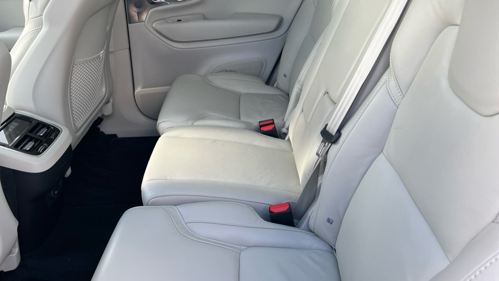 Used Volvo XC90 2023 for sale - 76487376: Photo 38