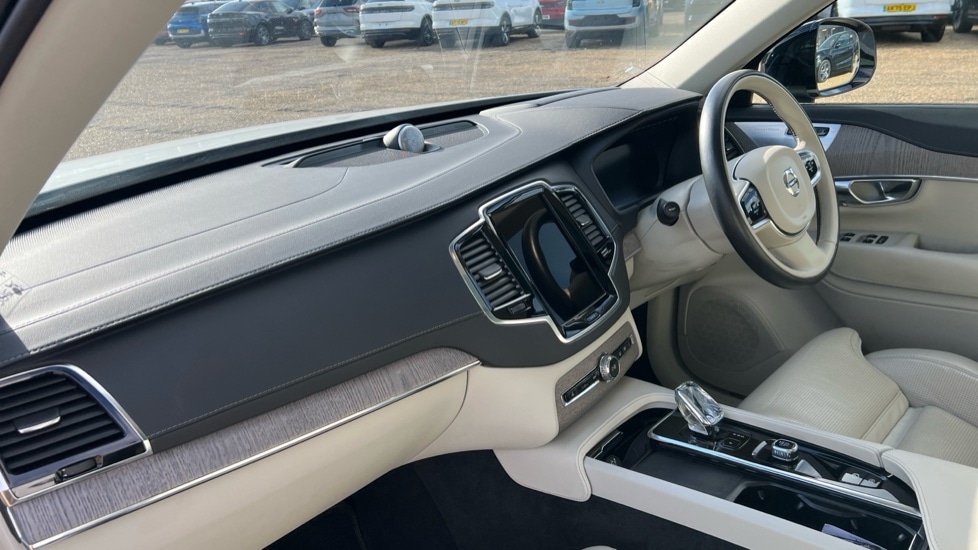 Used Volvo XC90 2023 for sale - 76487376: Photo 4