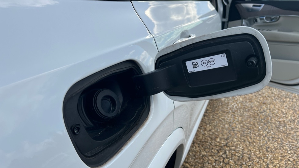 Used Volvo XC90 2023 for sale - 76487376: Photo 42