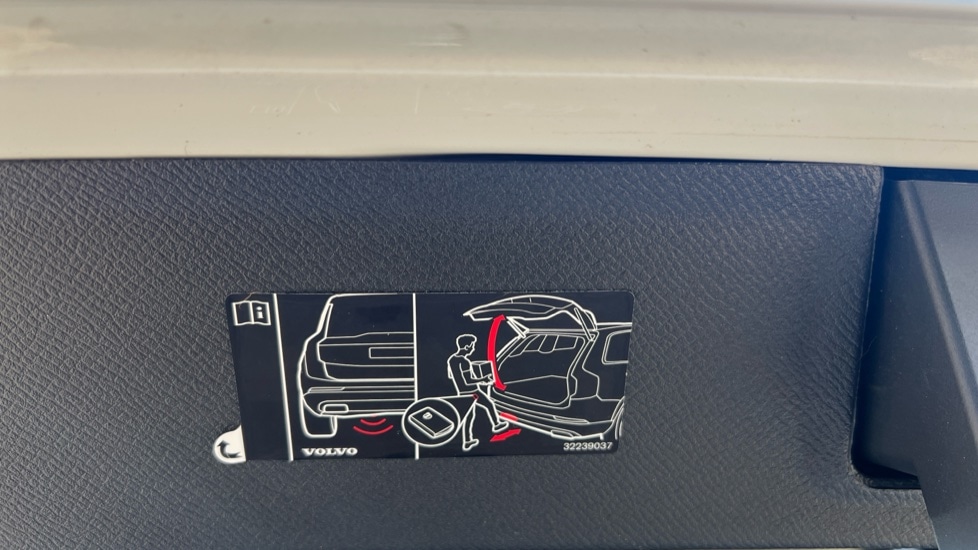 Used Volvo XC90 2023 for sale - 76487376: Photo 46