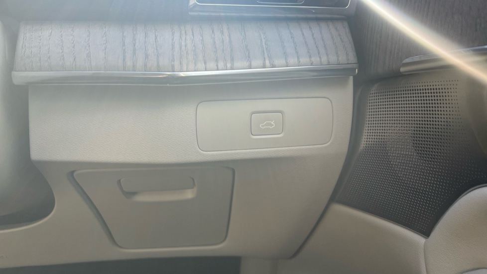 Used Volvo XC90 2023 for sale - 76487376: Photo 48