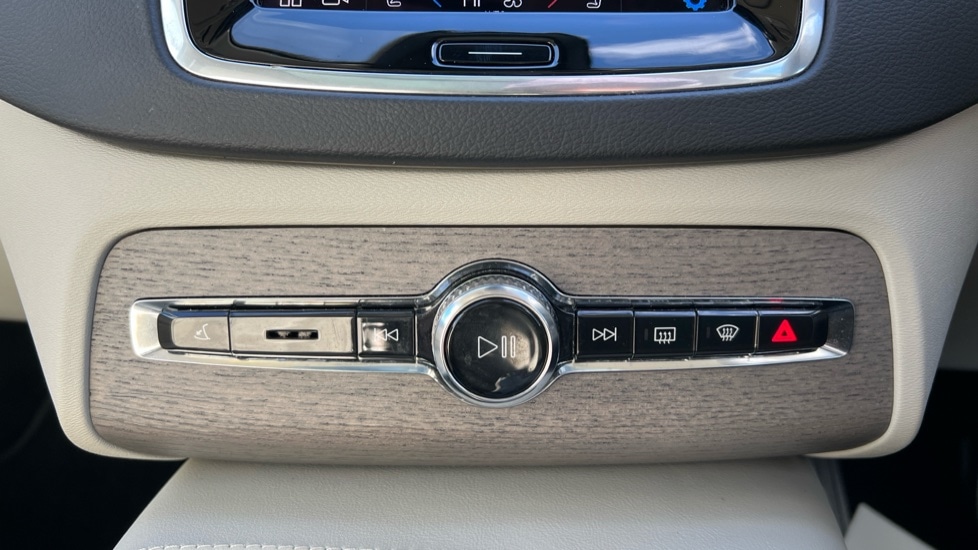 Used Volvo XC90 2023 for sale - 76487376: Photo 49