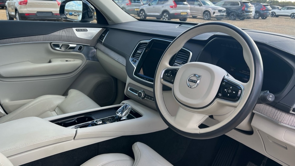 Used Volvo XC90 2023 for sale - 76487376: Photo 5