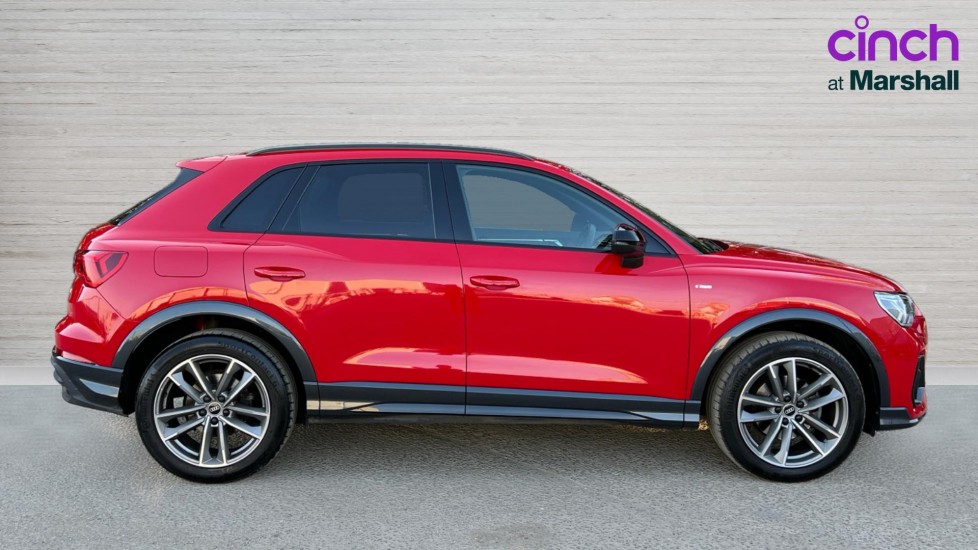 Used Audi Q3 2022 for sale - 77021840: Photo 2