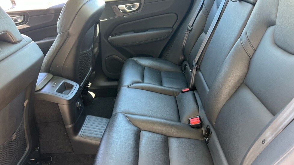 Used Volvo XC60 2023 for sale - 76044455: Photo 10