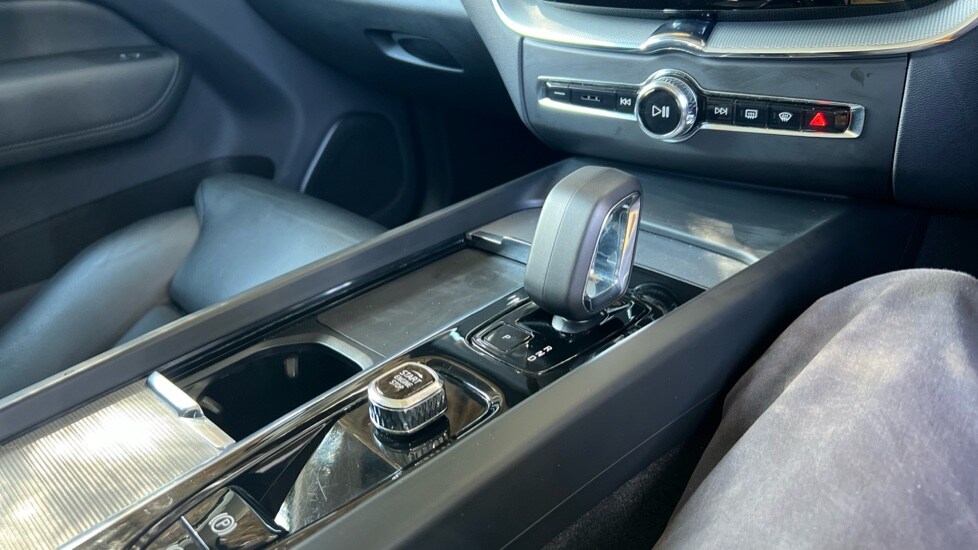 Used Volvo XC60 2023 for sale - 76044455: Photo 14