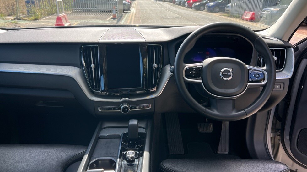 Used Volvo XC60 2023 for sale - 76044455: Photo 21