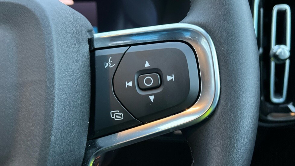 Used Volvo XC40 2024 for sale - 76400729: Photo 19