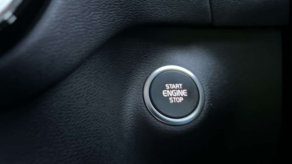 Used Volvo XC40 2024 for sale - 76400729: Photo 28