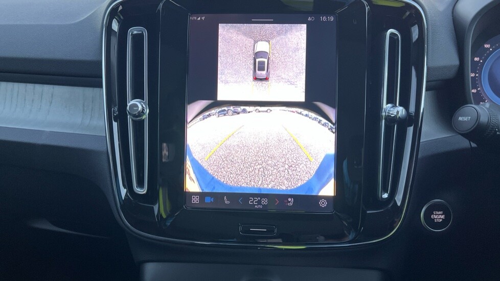 Used Volvo XC40 2024 for sale - 76400729: Photo 37