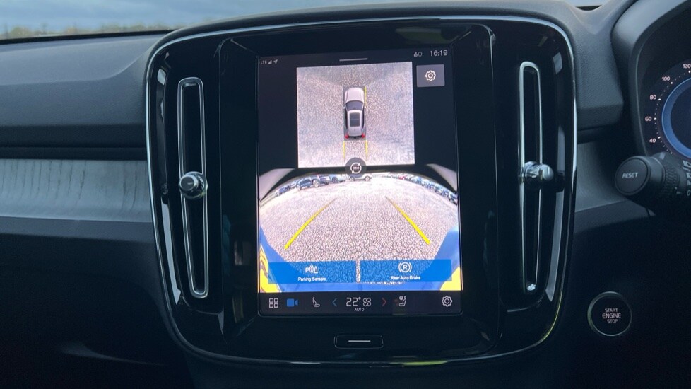 Used Volvo XC40 2024 for sale - 76400729: Photo 39